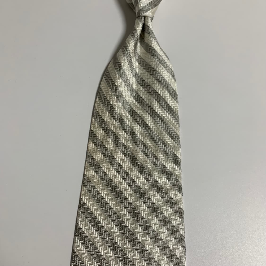 발렌티노 명품넥타이 스트라이프 화이트컬러 100실크 A+등급 상품이미지4