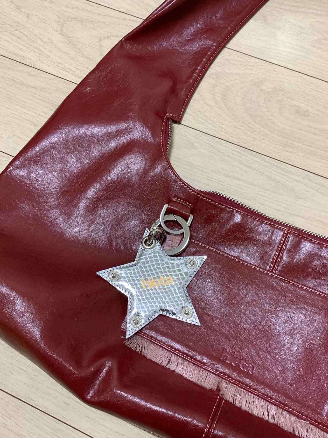 히에타 티나백 체리레드+히에타 별키링 상품이미지2