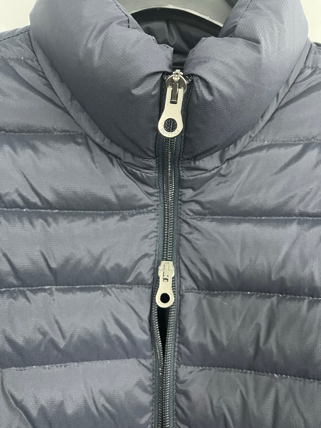 듀베티카 경량패딩 40사이즈 상품이미지4