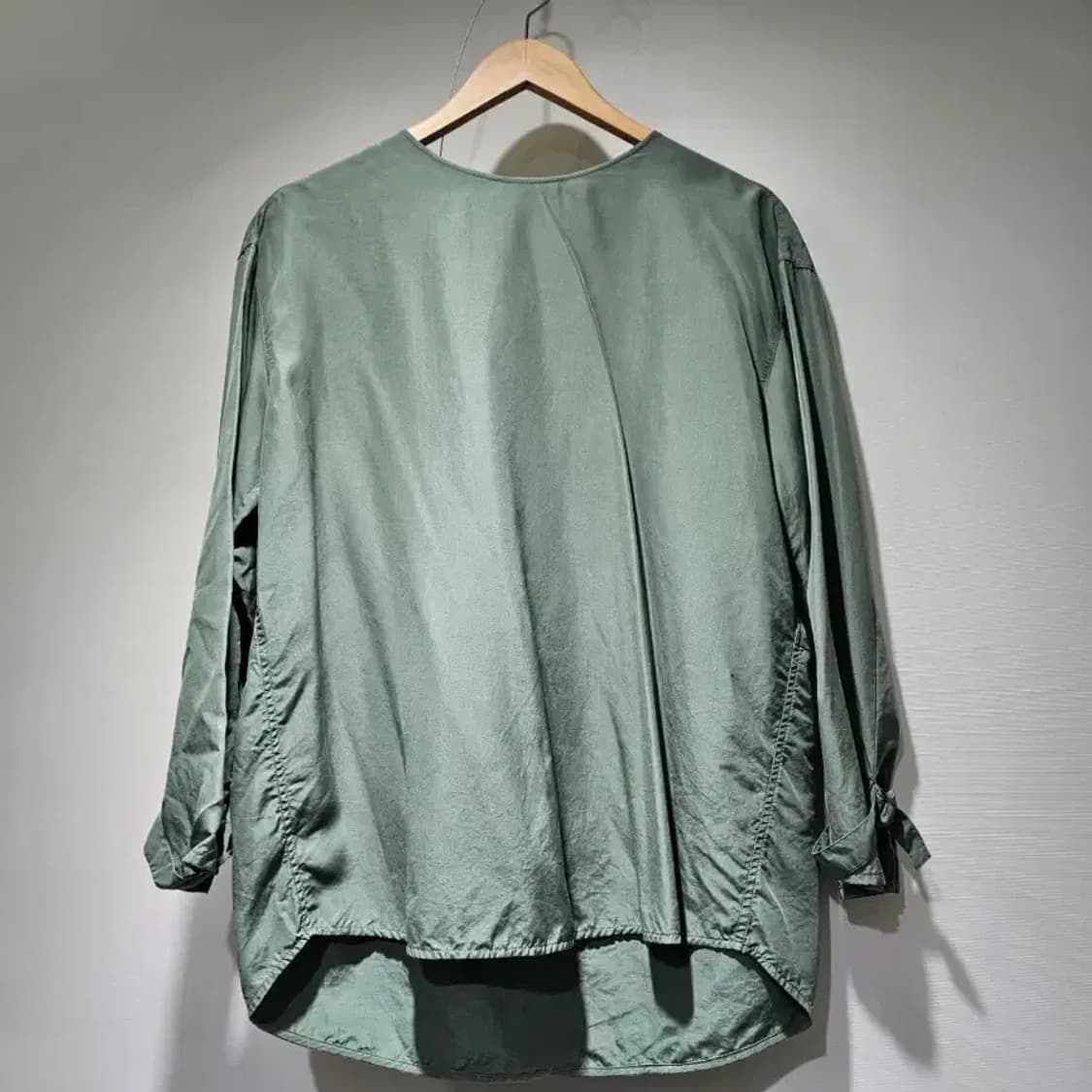 더캐시미어 긴팔 블라우스 ~55반 상품이미지3