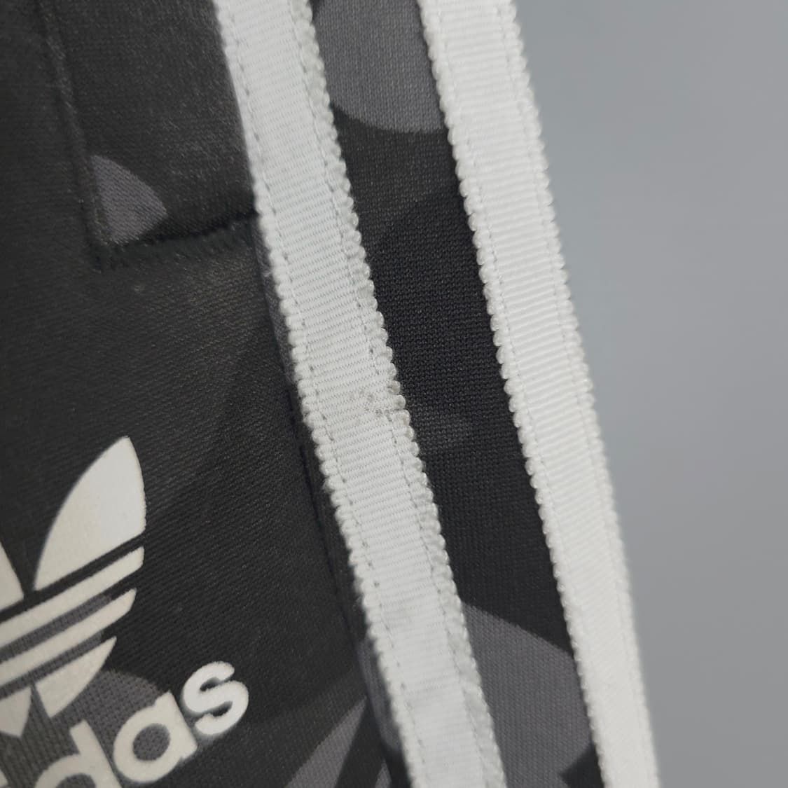 아디다스 X 베이프 카모 트랙 팬츠 M 상품이미지3