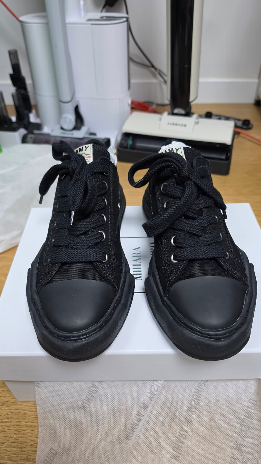 미하라 야스히로 올블랙 43사이즈 새상품 상품이미지1