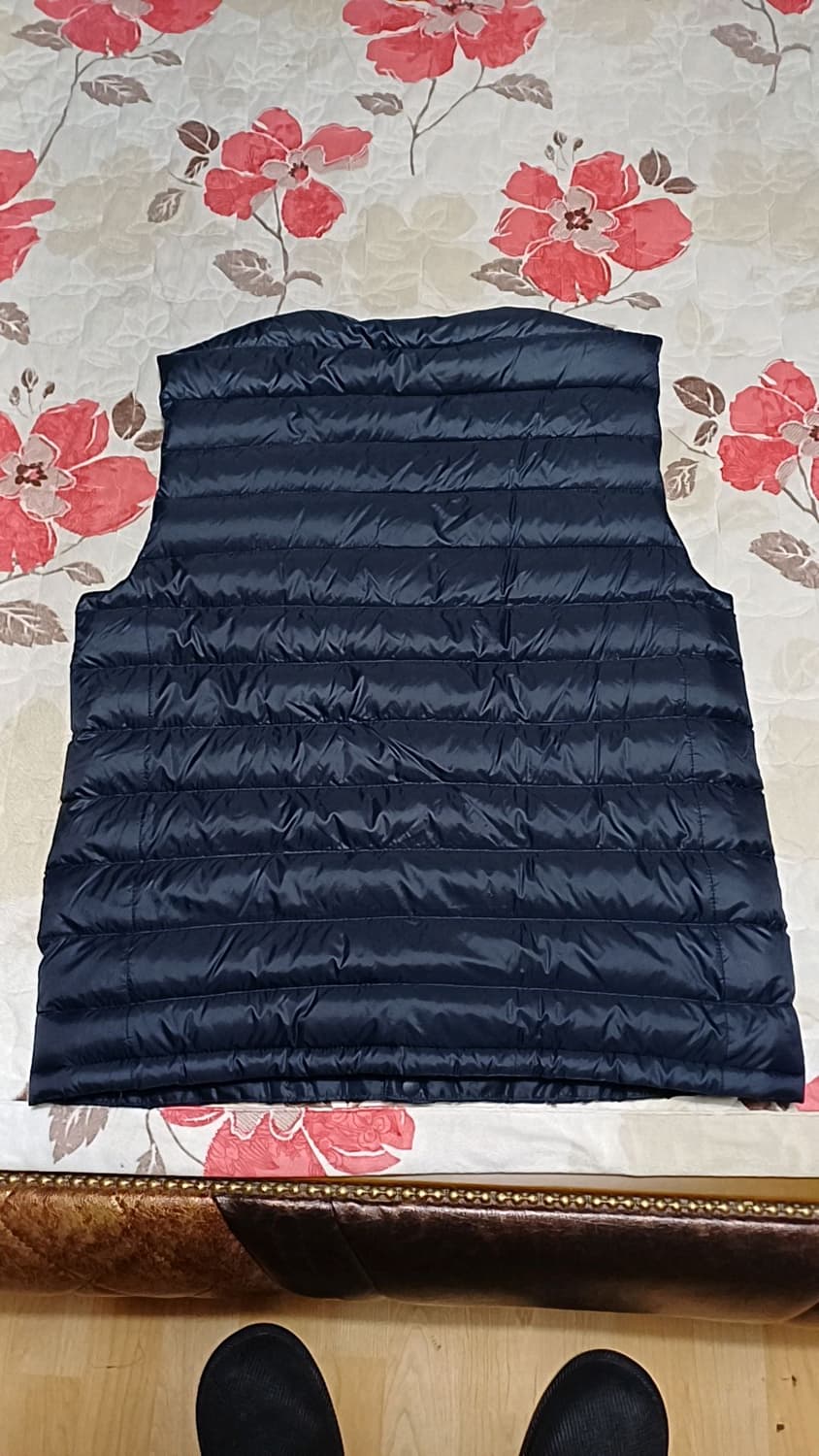 지오다노 오리털경량조끼 105 가슴54 기장69 상품이미지3