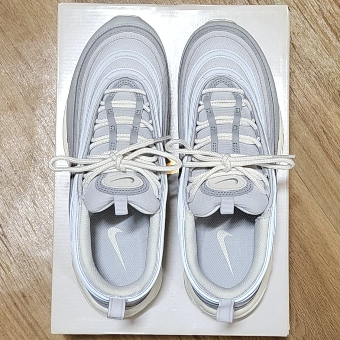 나이키 에어맥스97 275 퓨어플레티넘 세일 상품이미지4