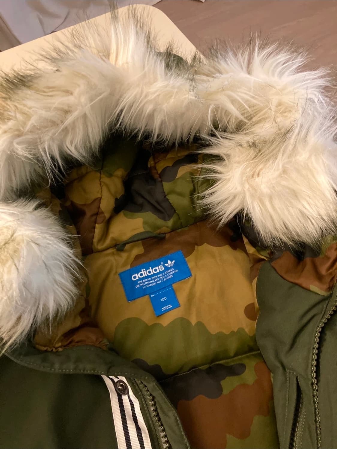 아디다스 올리브카키 다운 파카 상품이미지2