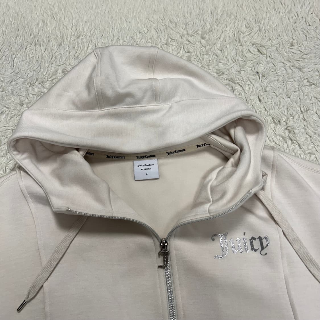 Juicy Couture Ivory Cubic Hood Zip-up 상품이미지6