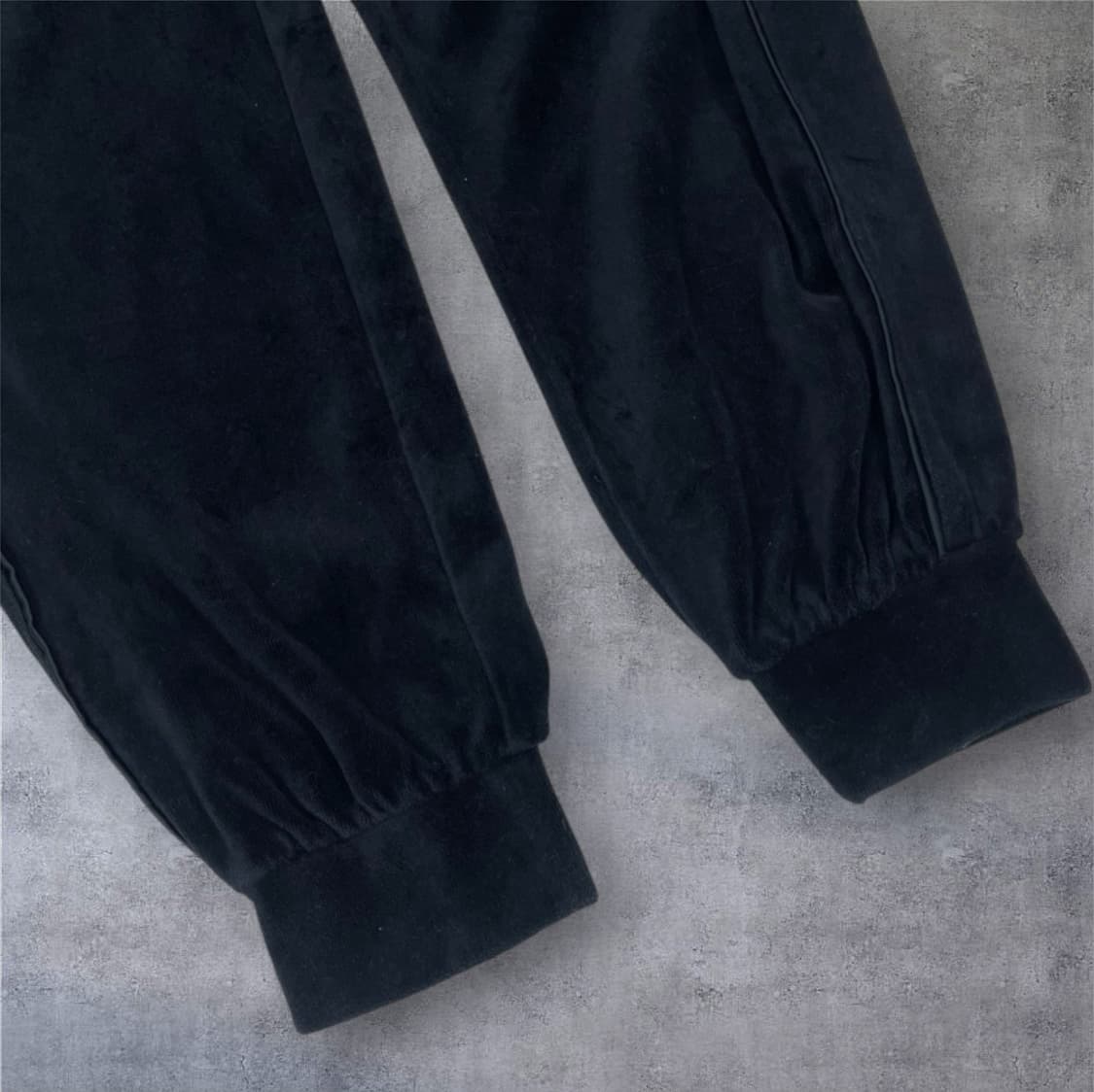 챔피온 Champion 블랙 벨루어 하프집업 조거팬츠 트레이닝 셋업 상품이미지9