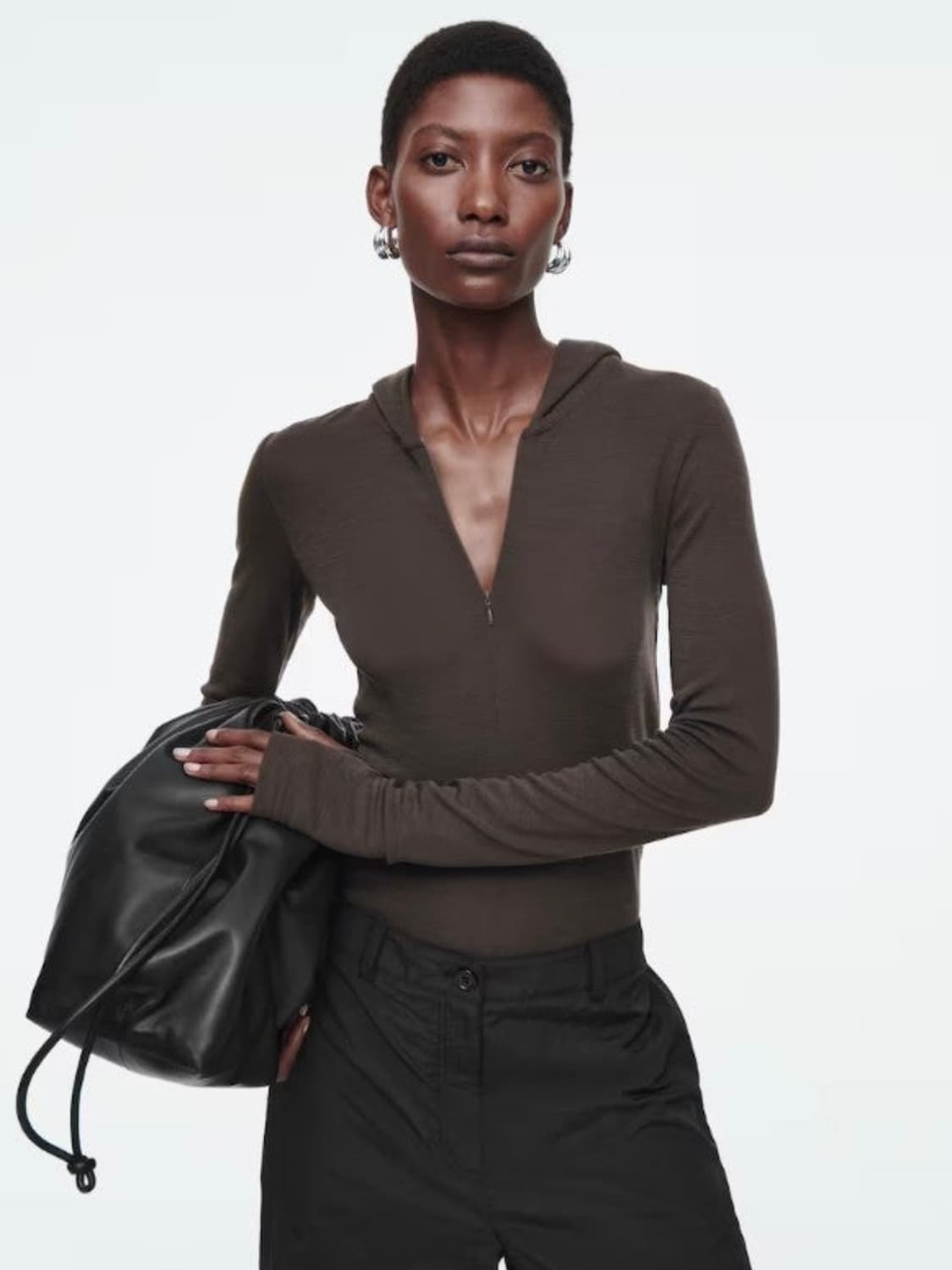 코스 슬림핏 하프집 울 후디 상품이미지1