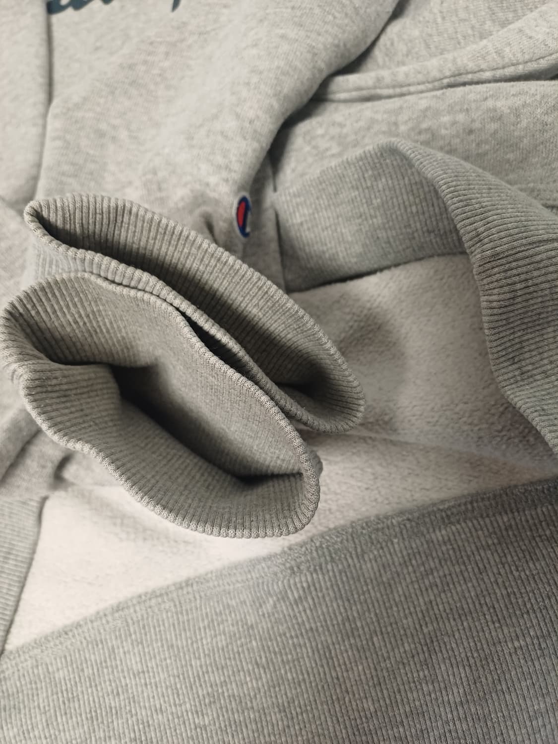 [L] 챔피언 파워블렌드 스크립트 로고 맨투맨 (그레이) 상품이미지6