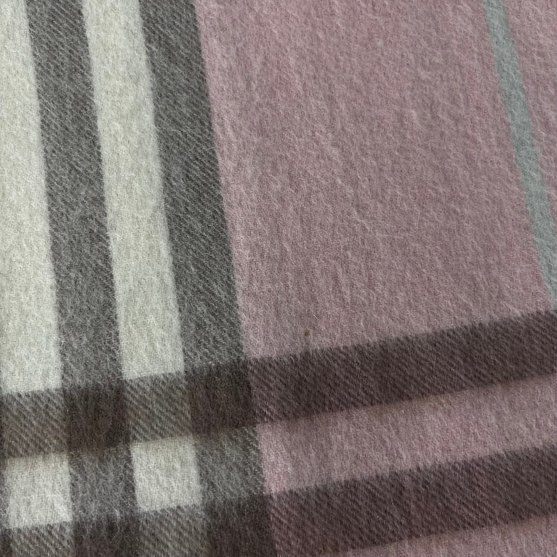 버버리 노바체크 캐시미어 핑크 머플러 상품이미지4