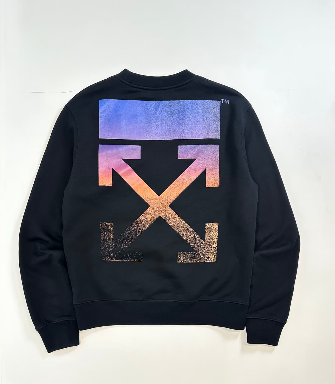 Off white 디그레이드 애로우 맨투맨(L)큐알탭 상품이미지4