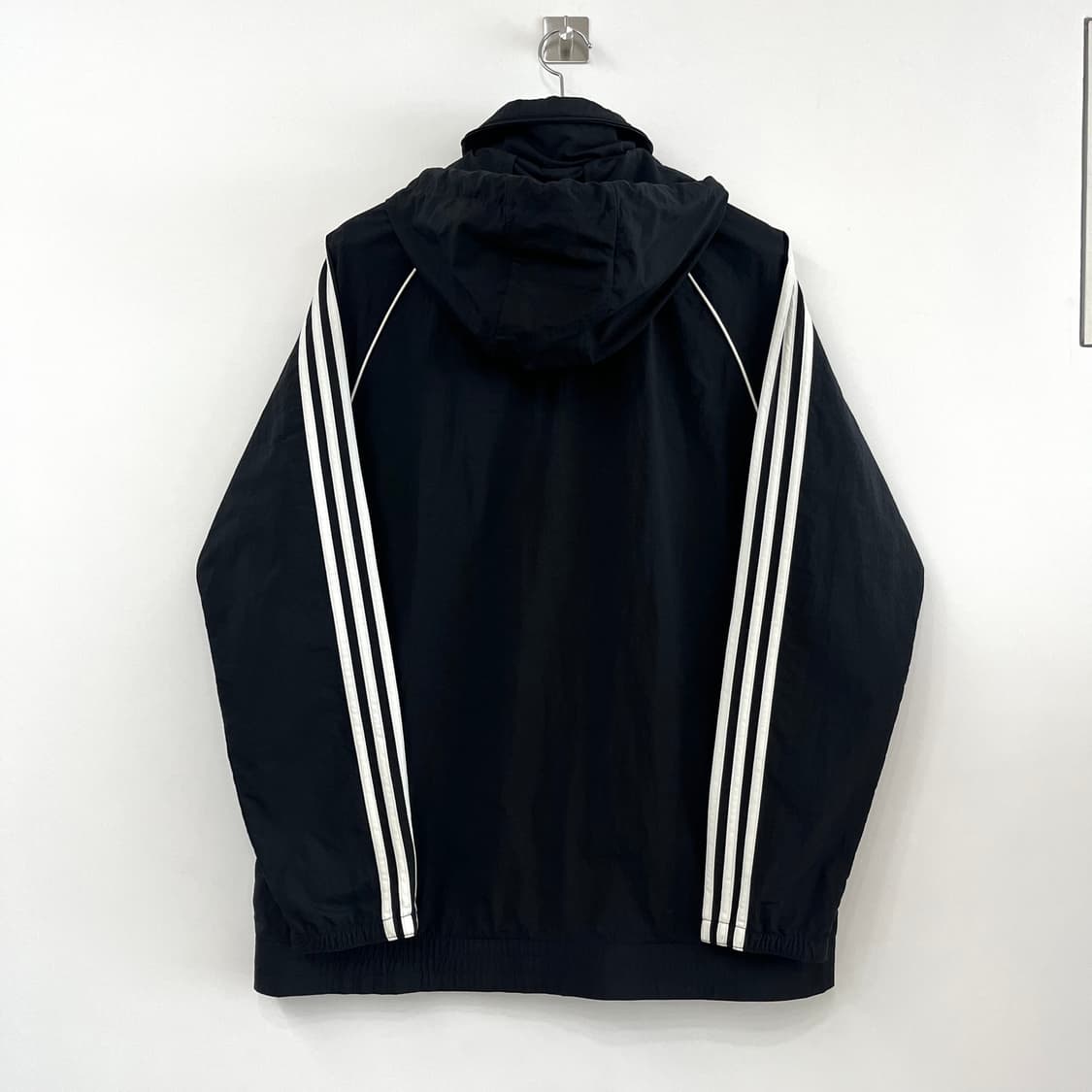 아디다스 오리지널 신형 블랙 삼선 바람막이 자켓 상품이미지3