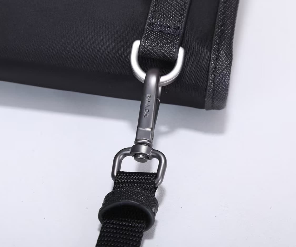 프라다 리나일론 앤 사피아노 레더 스마트폰 케이스 블랙 상품이미지6