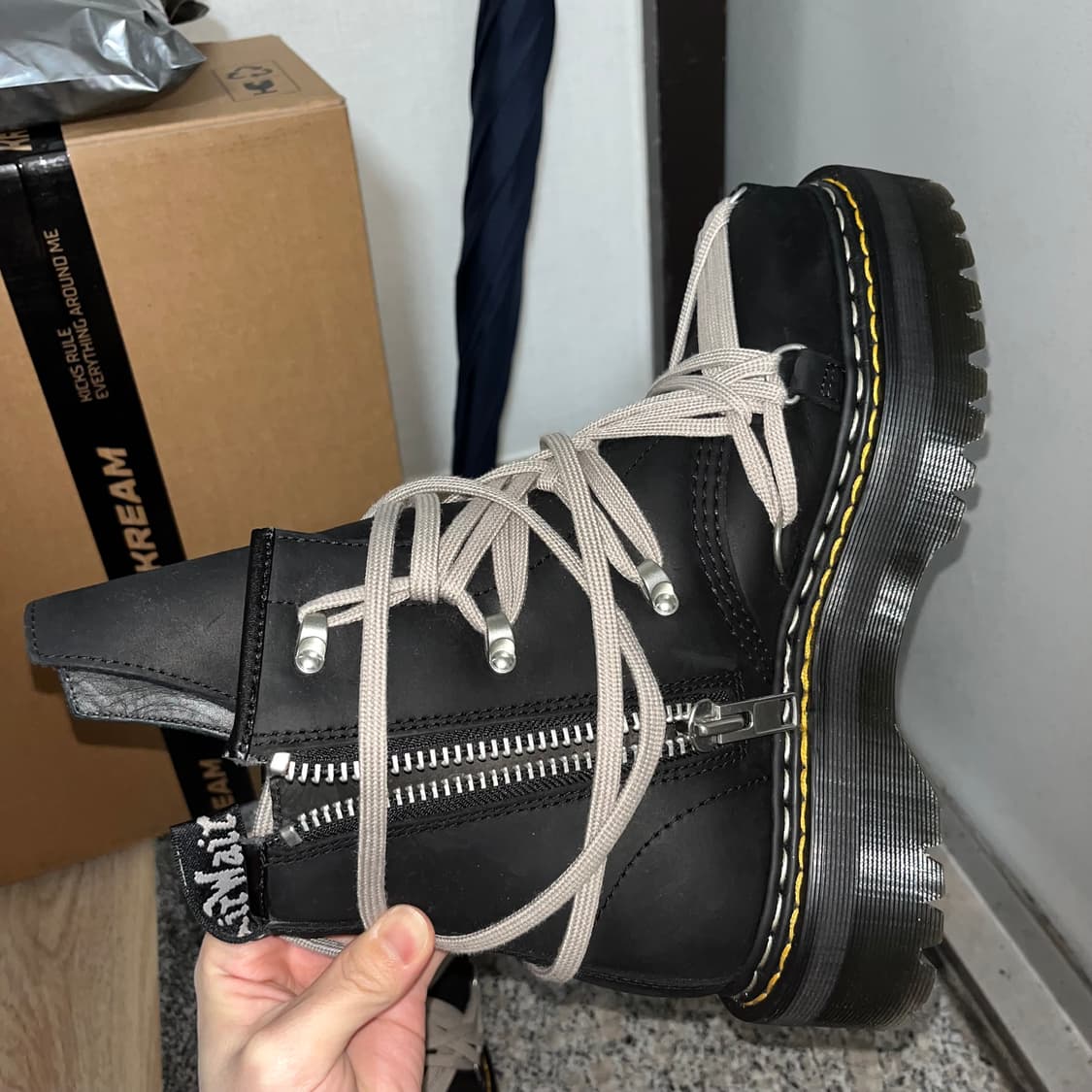 릭오웬스 닥터마틴 메가레이스 쿼드솔 270 uk8 상품이미지5