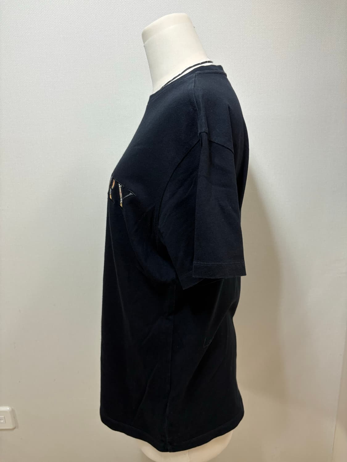 버버리 burberry 블랙 반팔 티셔츠 상품이미지2