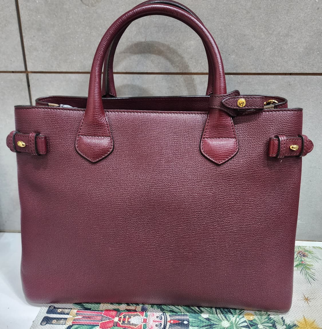 버버리 배너백 버건디 미듐 상품이미지2