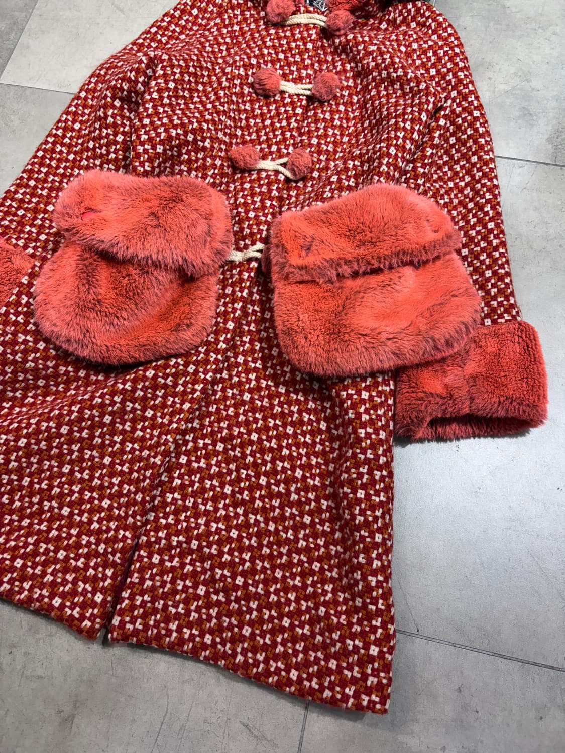 Algon quins 갸루펑크 형광코랄 퍼 후드 코트  상품이미지7