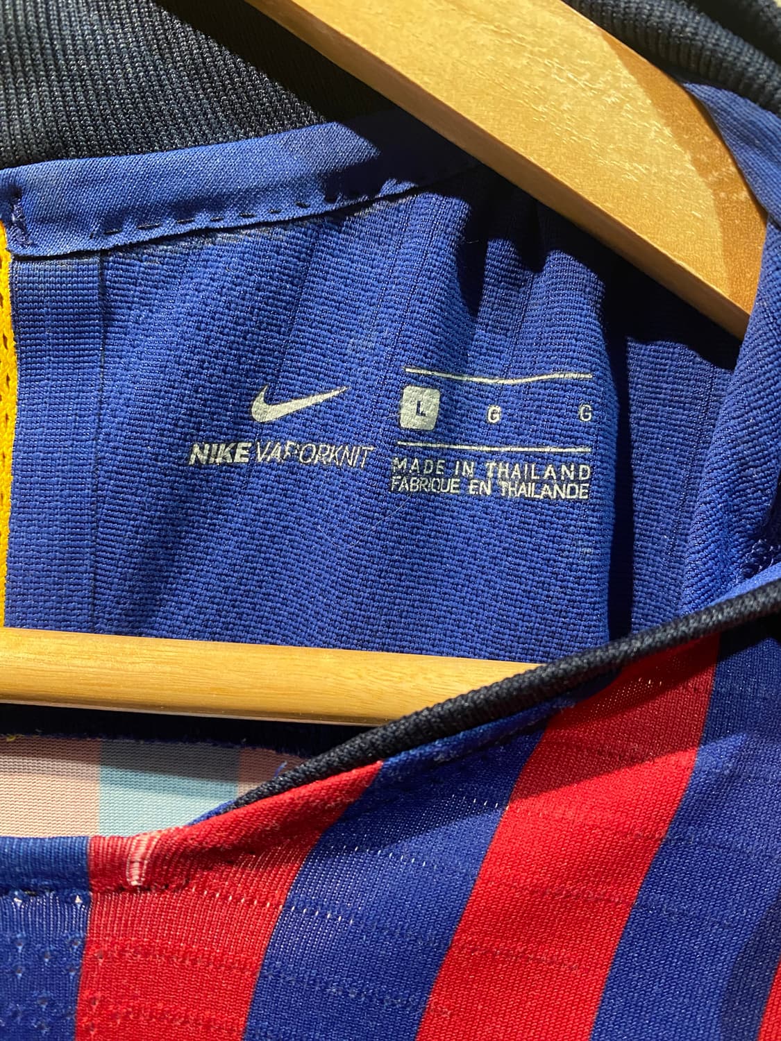 18-19 바르셀로나 메시 어센틱 홈 유니폼 상품이미지6