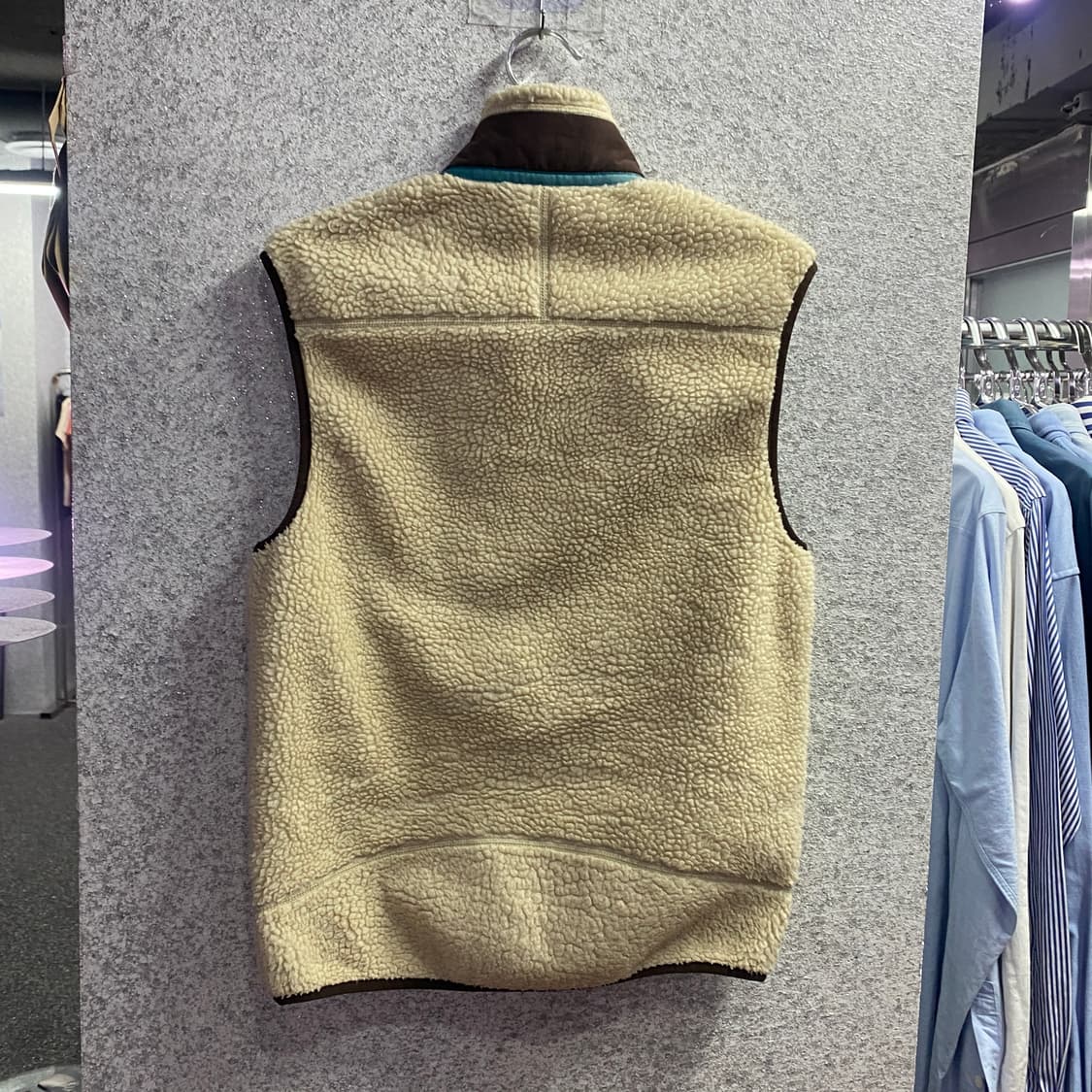 파타고니아 브라운 포켓 플리스 베스트 B3180 상품이미지4