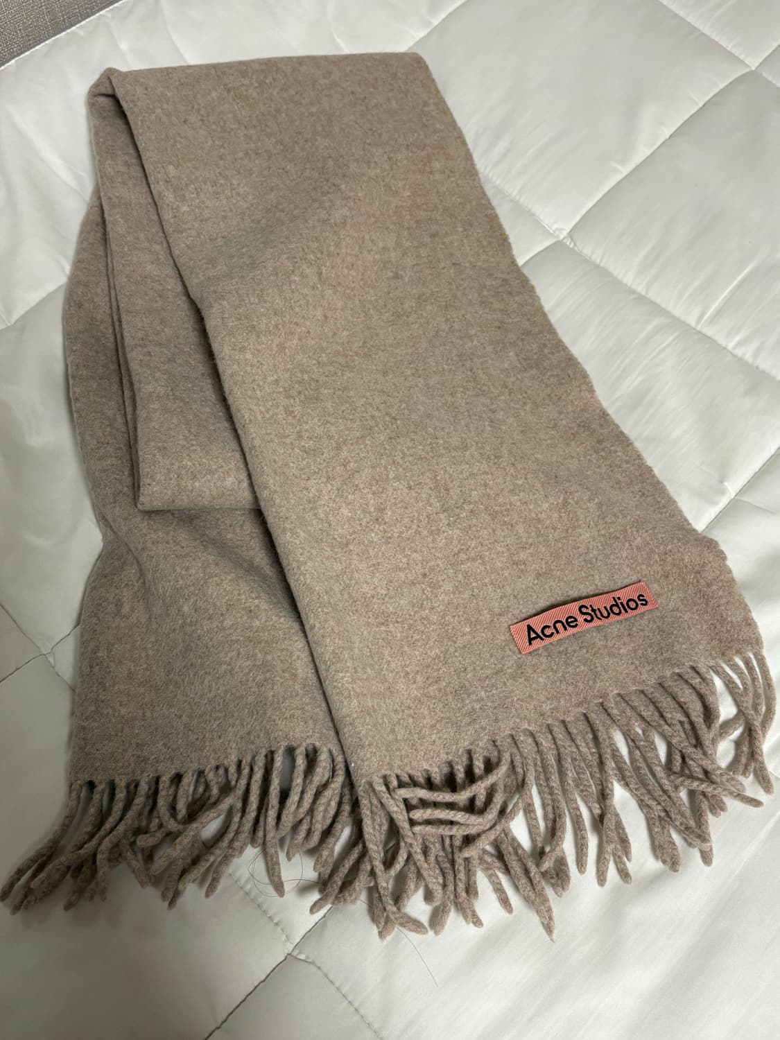 아크네스튜디오 오트밀멜란지 머플러 상품이미지1