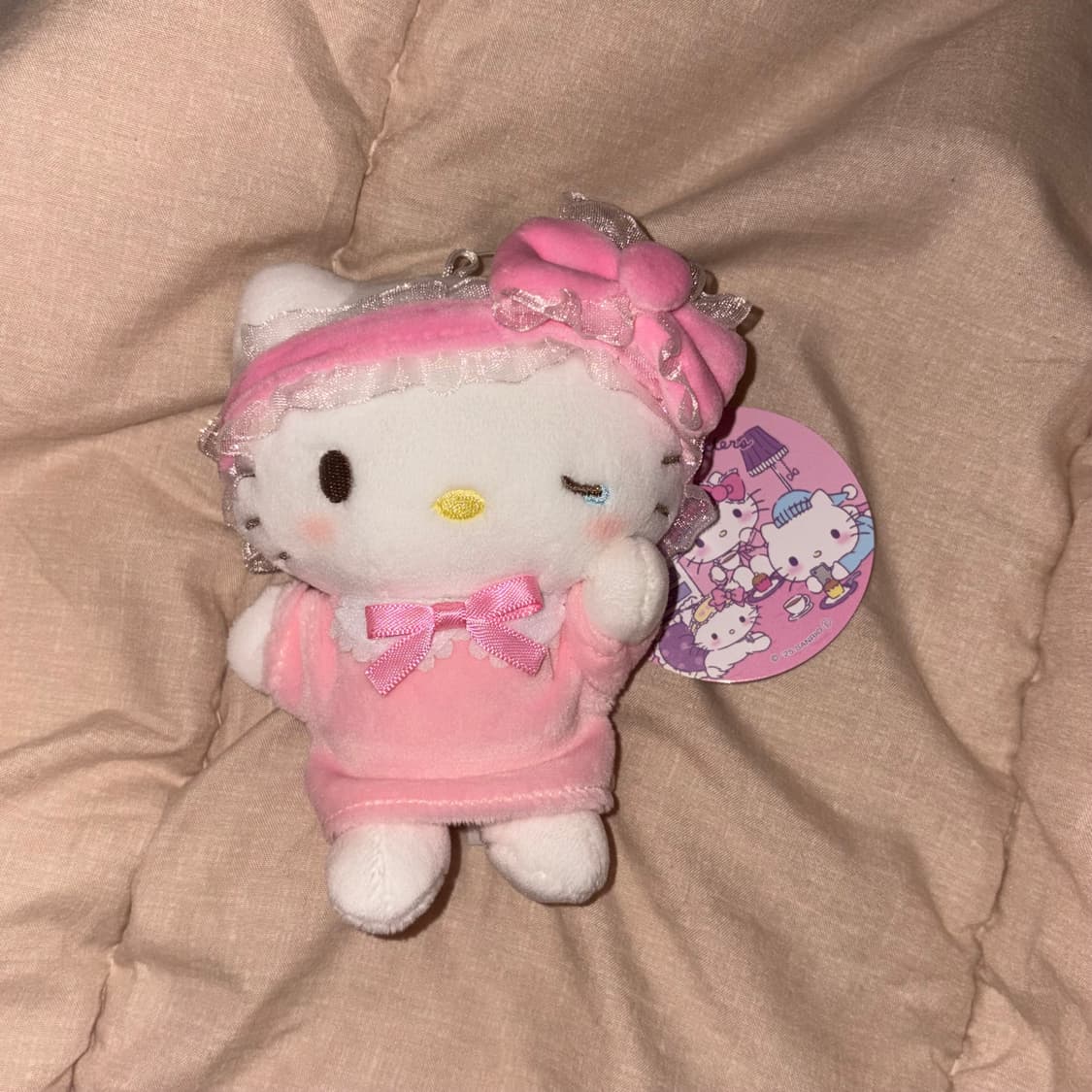 산리오 헬로키티 파자마파티 마스코트 인형 키링 상품이미지1