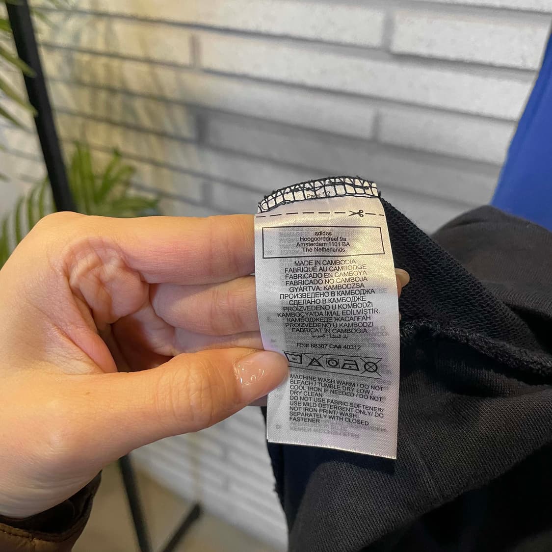 아디다스 반집업 맨투맨 하이넥 캥거루 포켓 배색 디테일 블루 네이비 상품이미지8