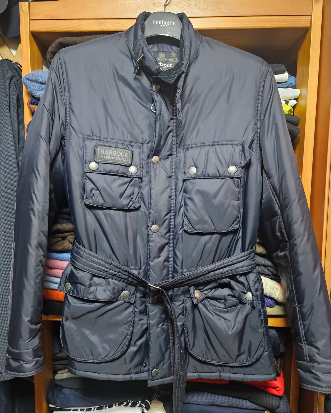 [M사이즈] 바버 인터네셔널 페디드 네이비 상품이미지1