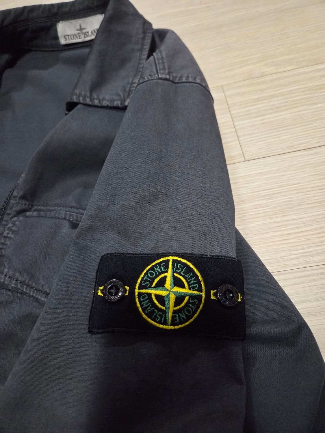 [23SS] 스톤아일랜드 가먼트다이 코튼 셔츠 자켓 (L) 상품이미지6
