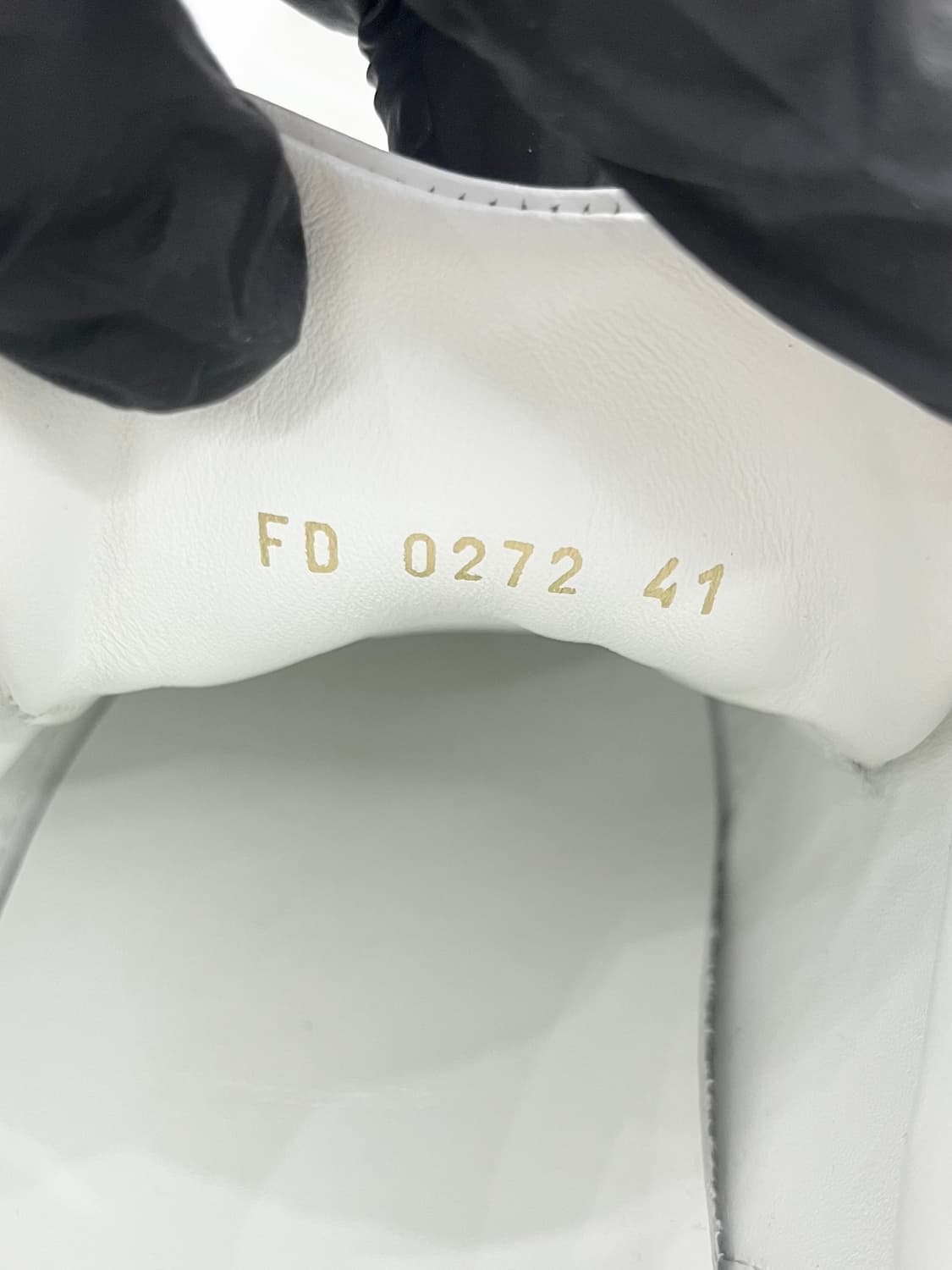루이비통 타임아웃 스니커즈 [41사이즈] 상품이미지5