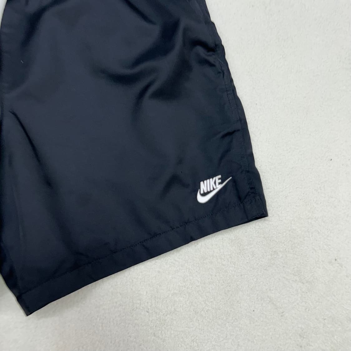 Nike black woven flow shorts 상품이미지5