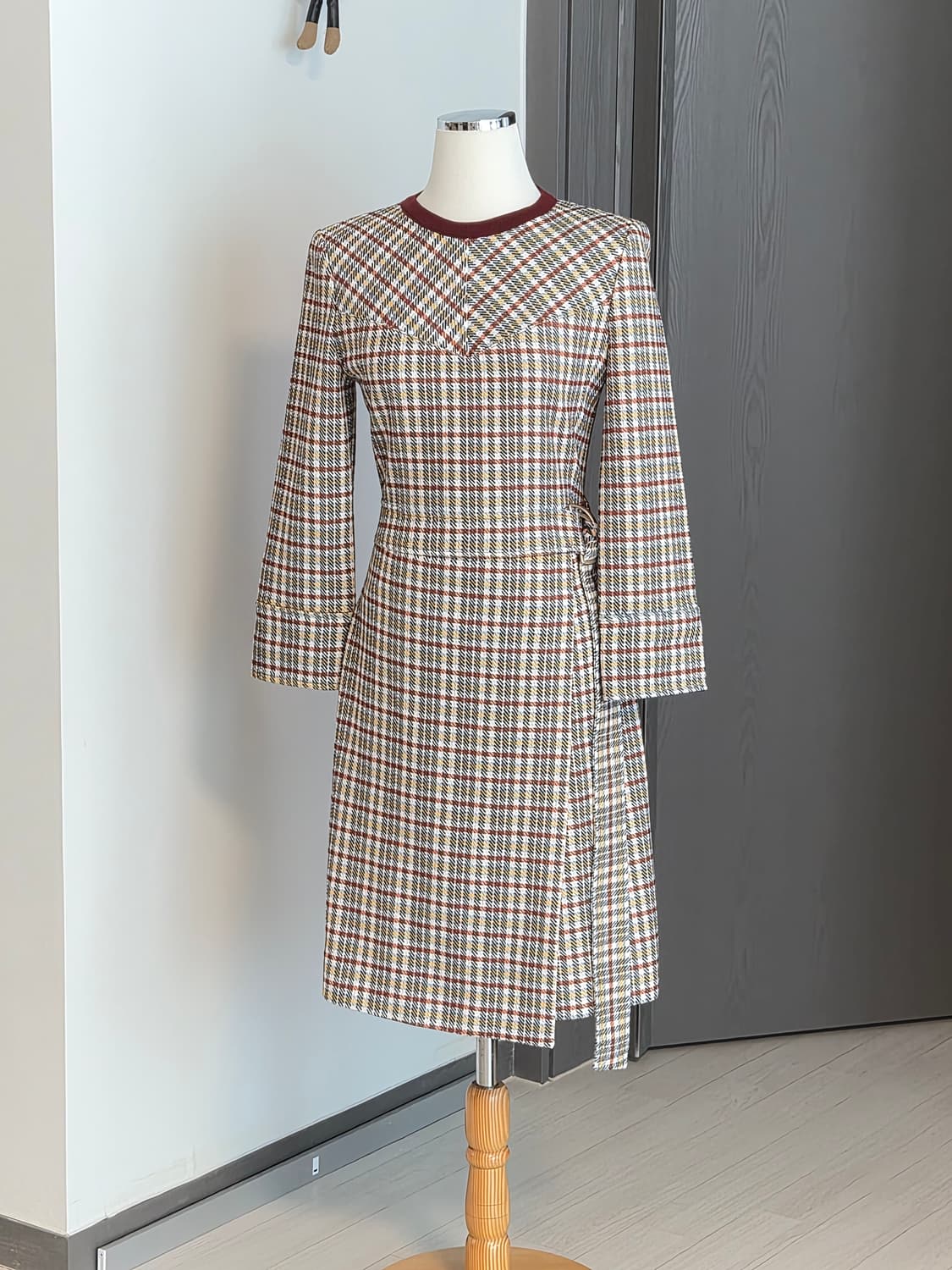 [DEWL] 새상품듀엘 체크 트위드 랩 원피스 (55사이즈) 상품이미지5