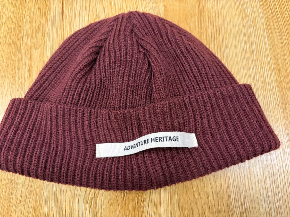 내셔널지오그래픽 와인색 숏 비니 상품이미지2