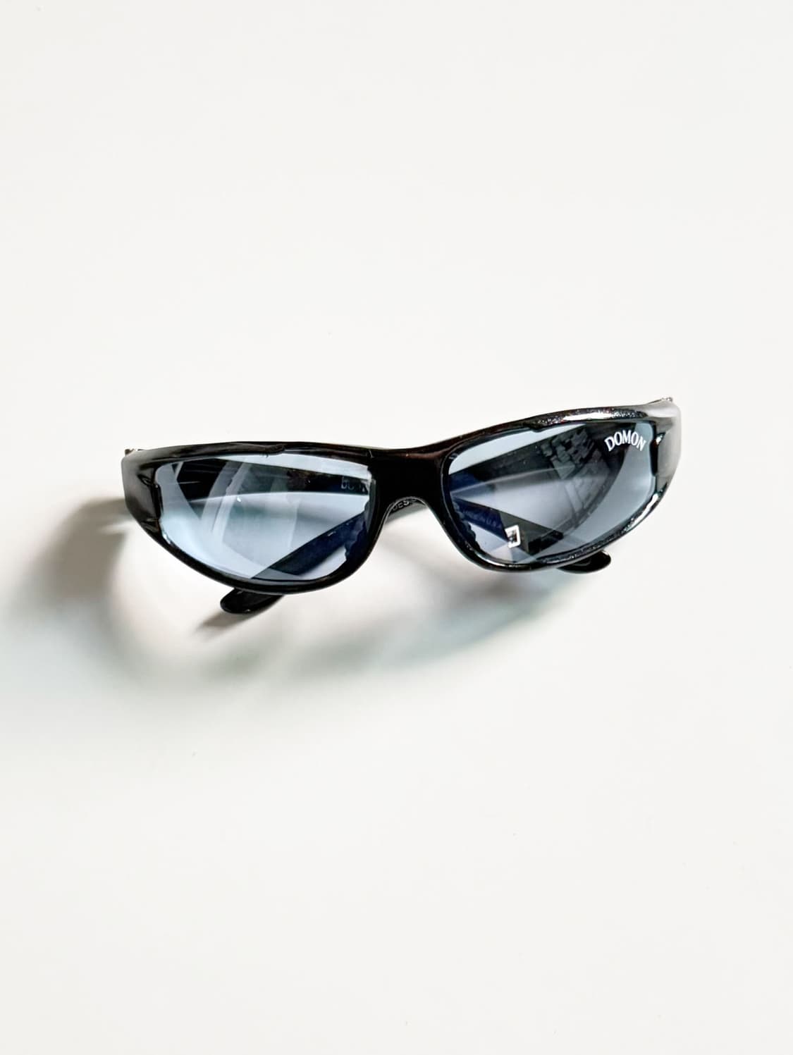 90s DOMON 스퀘어 랩어라운드 스포티 빈티지 틴트 선글라스 상품이미지1