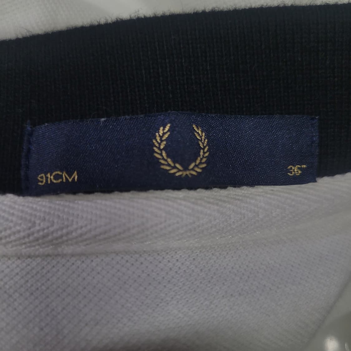 FRED PERRY 프레드페리 슬림핏 자수로고 셔츠 상품이미지5