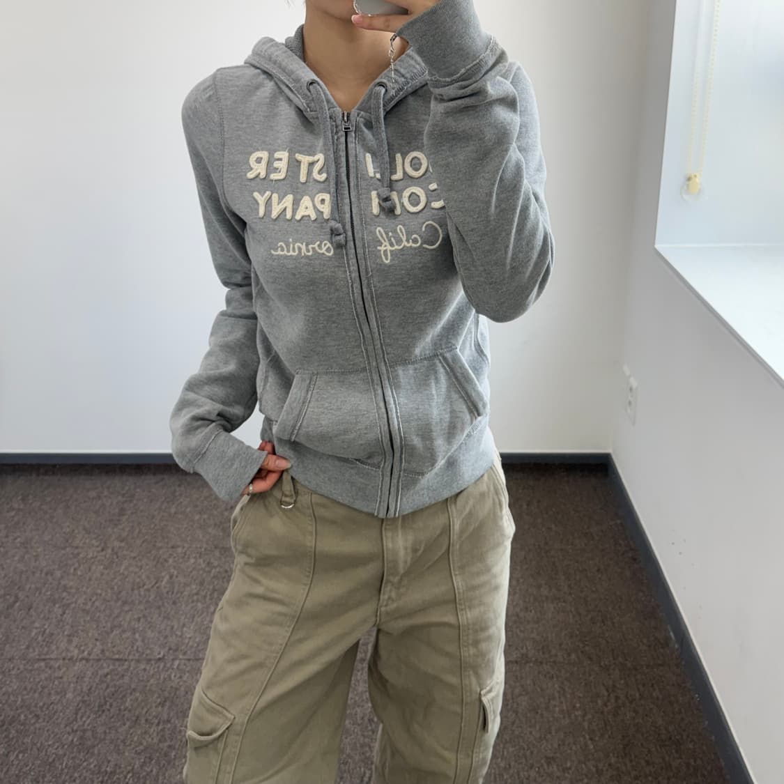 Hollister 홀리스터 스펠아웃 로고 그레이 후드집업 상품이미지2