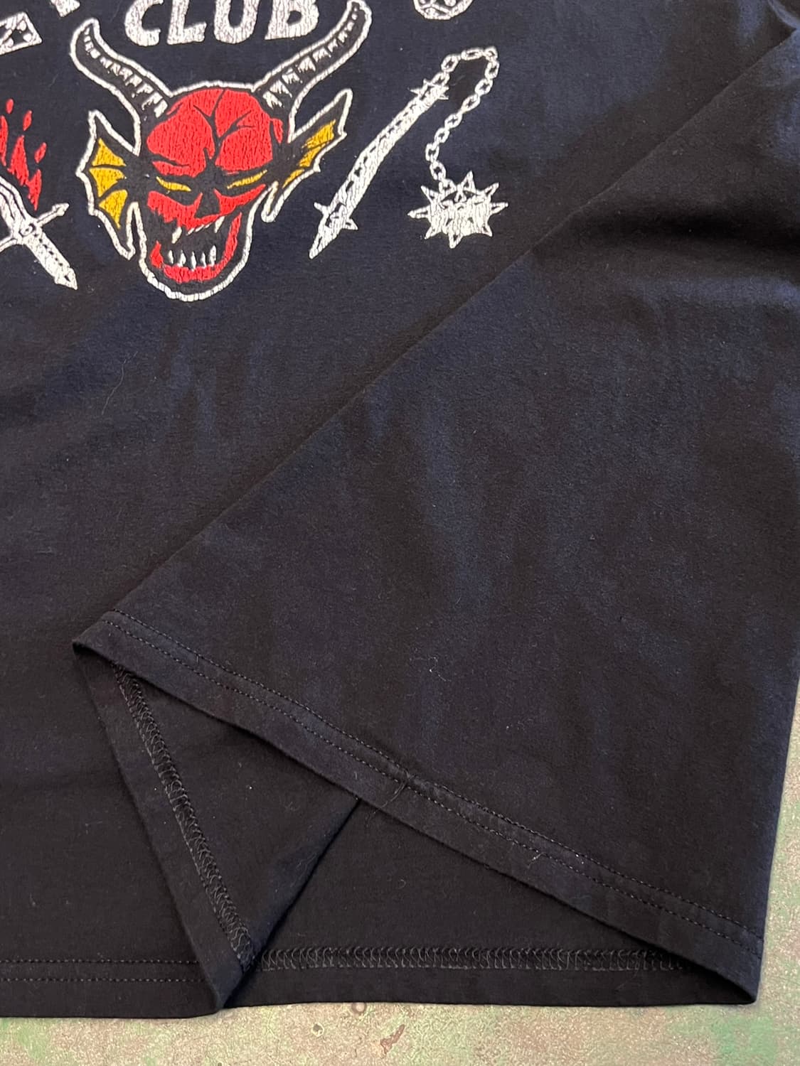 [2XL] 넷플릭스 기묘한이야기 헬파이어 클럽 그래픽 반팔 티셔츠 상품이미지5