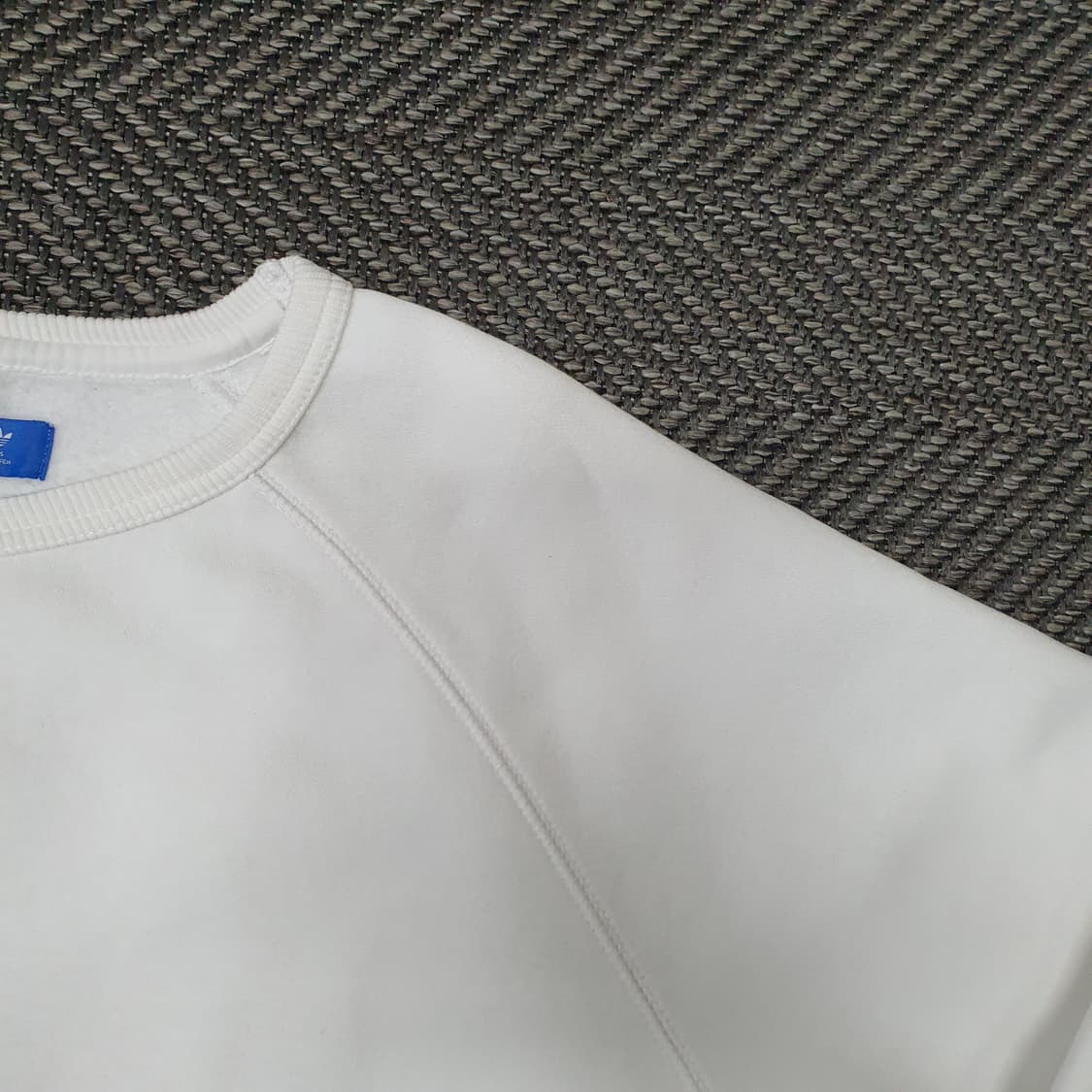 아디다스 기모 맨투맨 남자105~110 상품이미지3