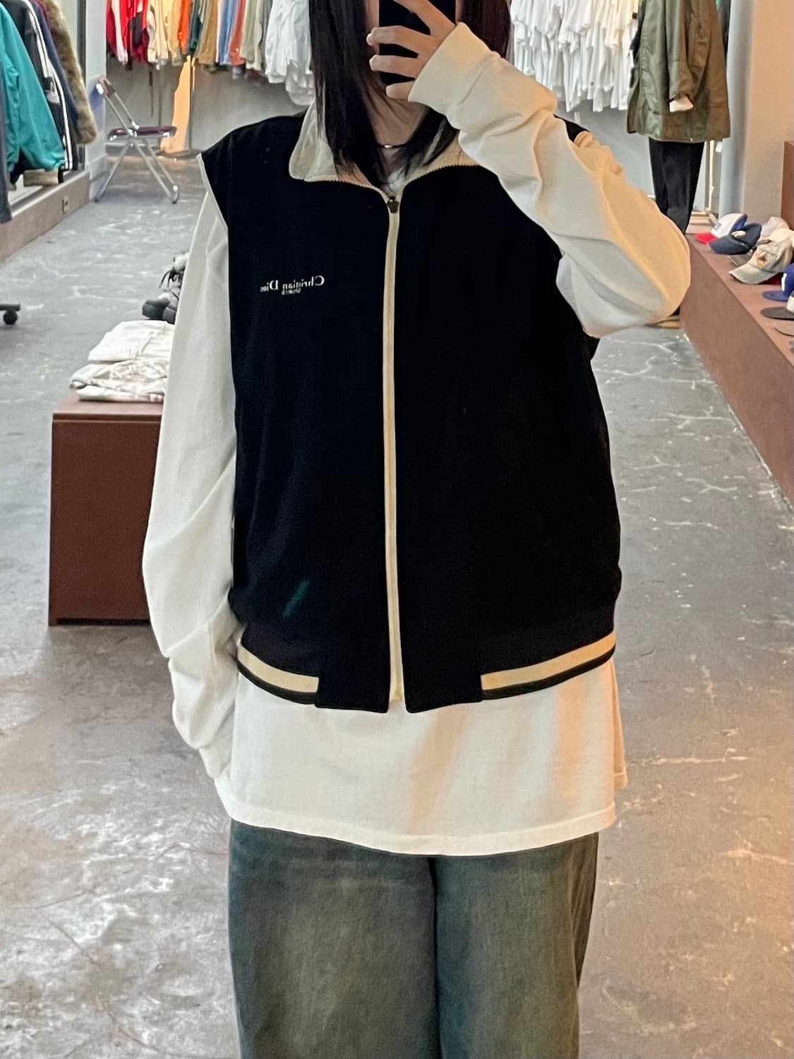 크리스찬 디올 스포츠 블랙 플리스 베스트 H1563 상품이미지1