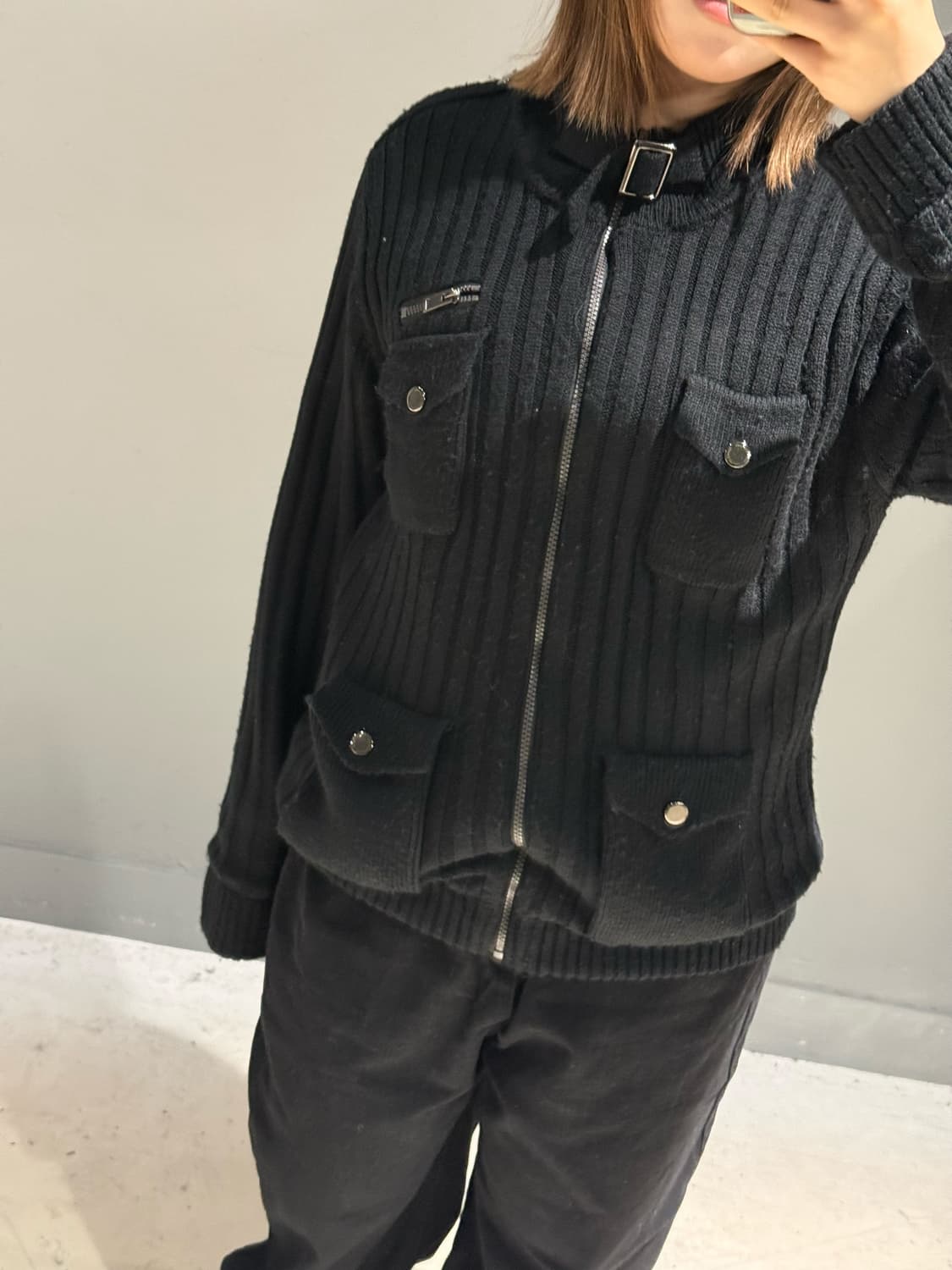 multi pocket neck buckle knit zip-up 상품이미지3