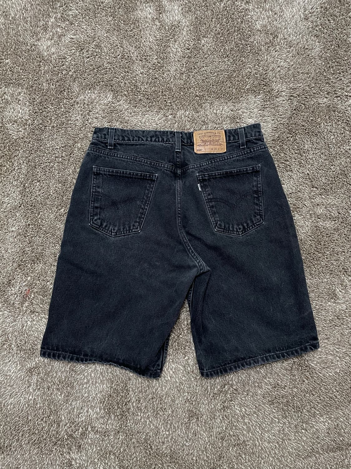 90s vintage levis 550 black shorts jorts 상품이미지3