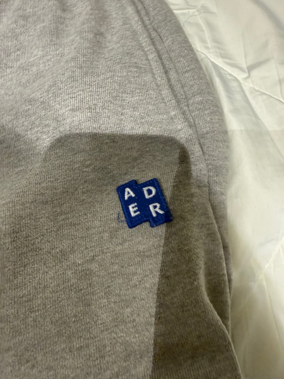 아더에러 시그니피컨트 TRS 태그 스웨트팬츠 01 그레이 상품이미지1