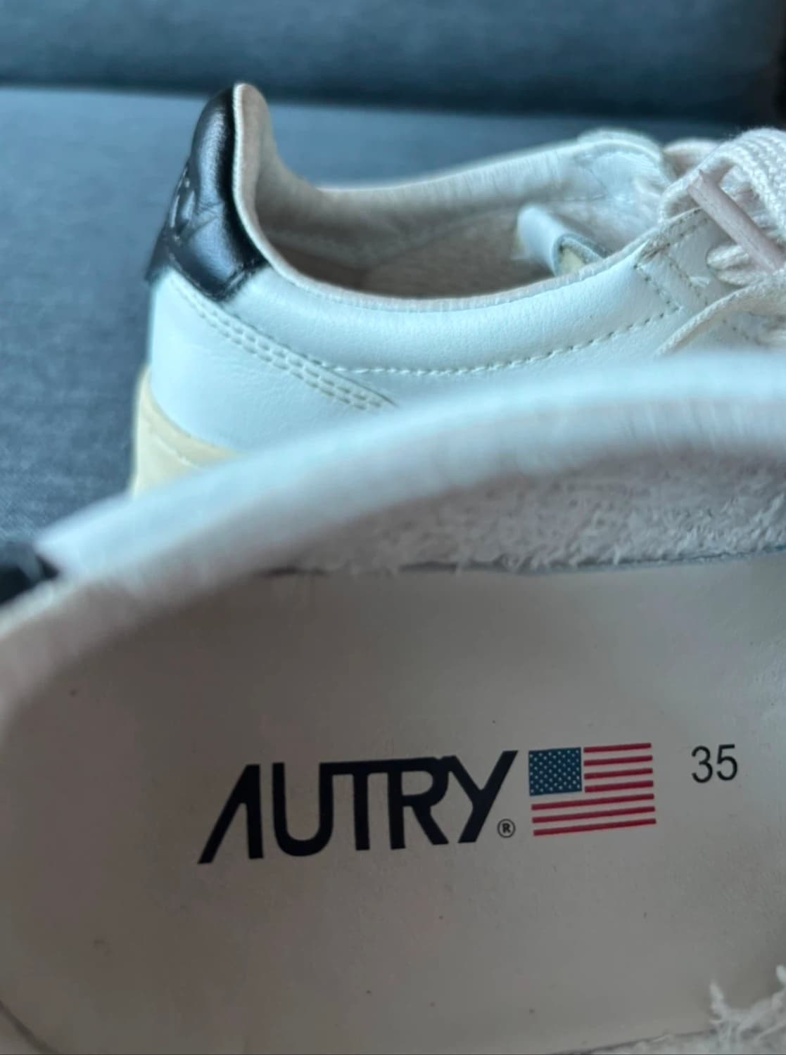 오트리 우먼즈 메달리스트 로우 블랙탭 EU35 AULW-LL22 상품이미지4