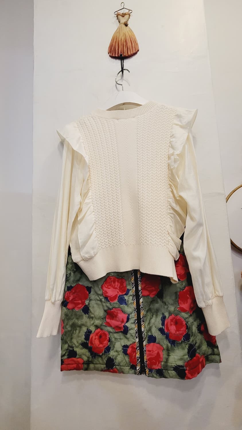 프릴니트 맨투맨. 르샵 본딩스커트 상품이미지5