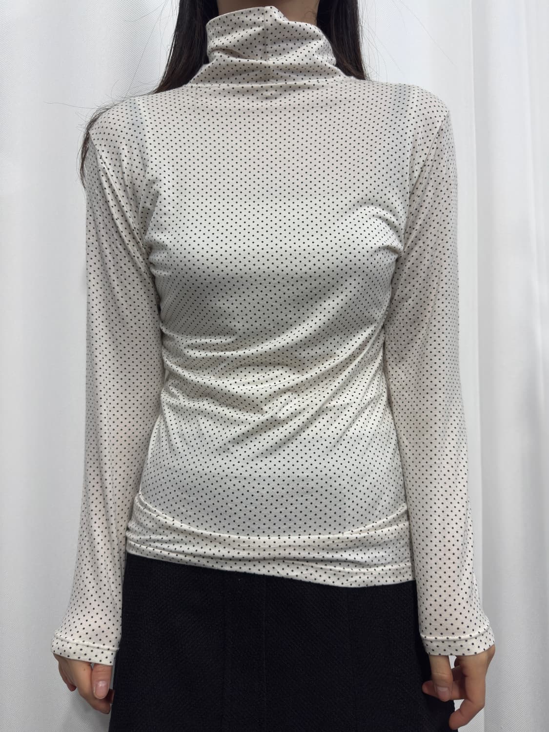 uniqlo dot longsleeve 상품이미지1