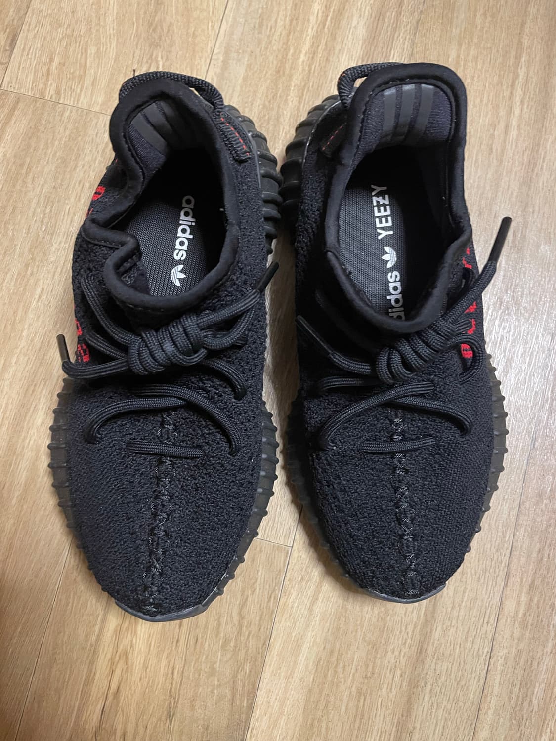 yeezy 350 브레드 220 상품이미지1