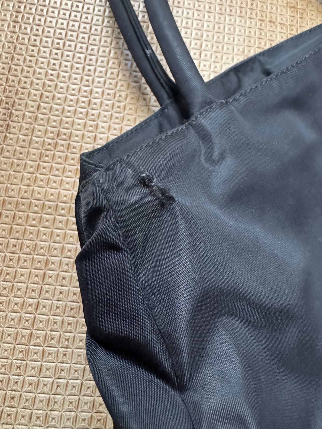 프라다 포코노 나일론 토트백 상품이미지3