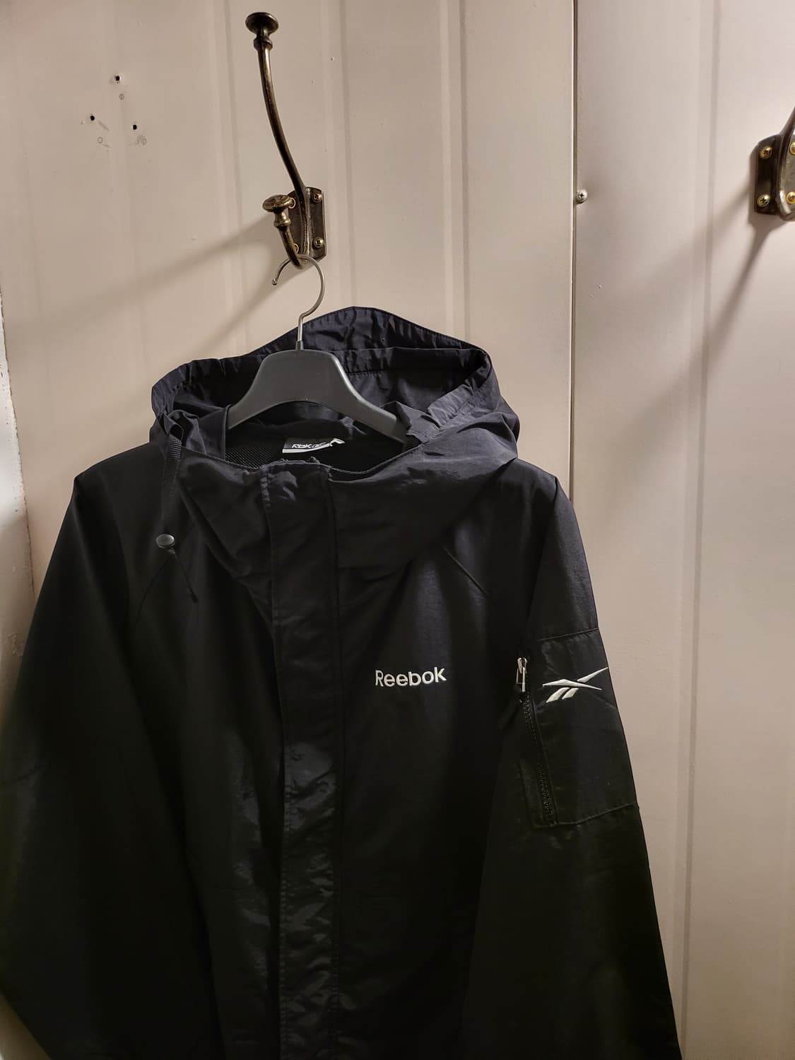 [100]리복  후드 오버핏 블랙 바람막이 상품이미지2