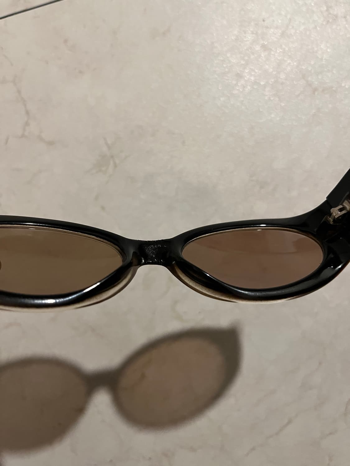 Fendi 틴트 볼드 선글라스 상품이미지7