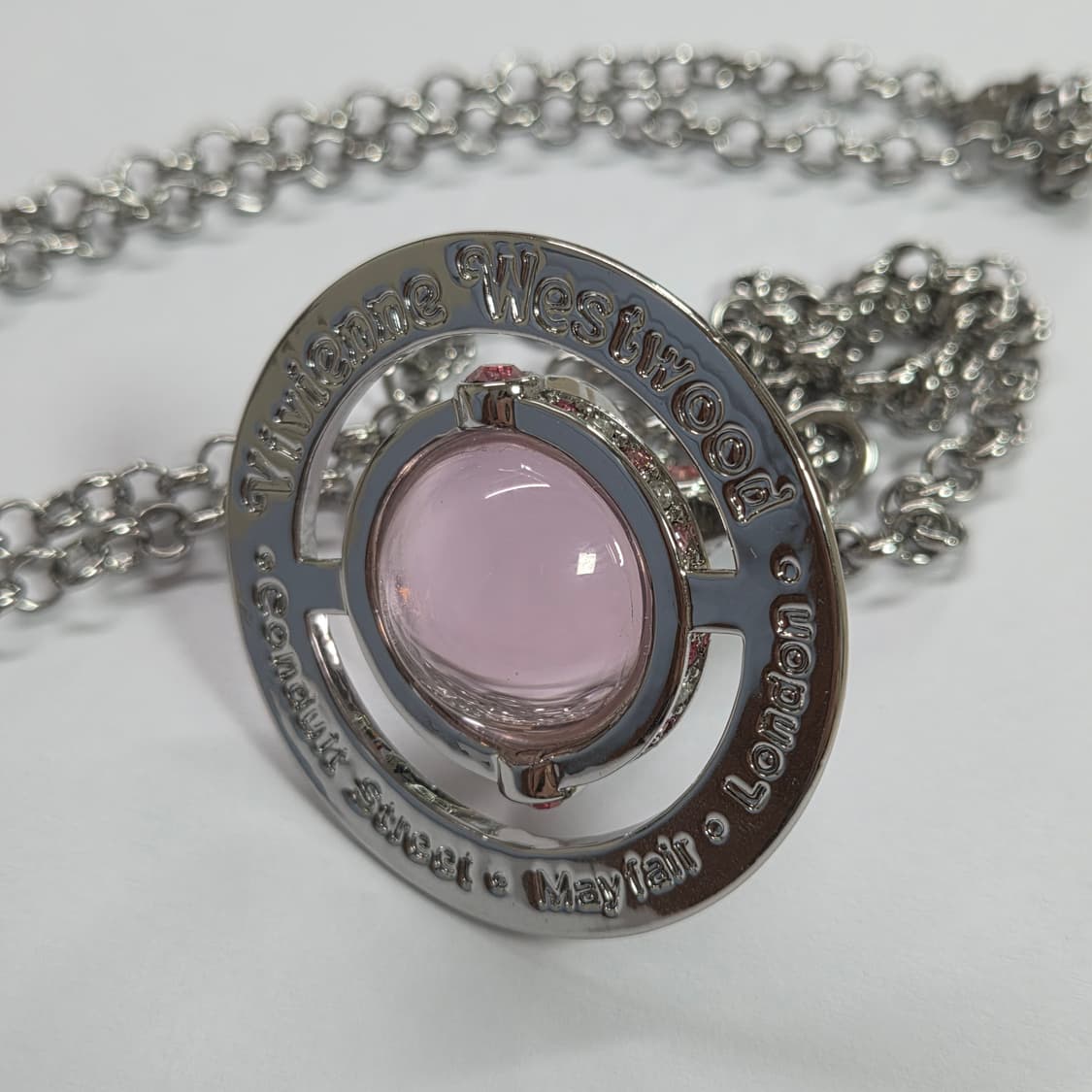 비비안웨스트우드 빅 orb 핑크 목걸이 판매합니다 상품이미지5