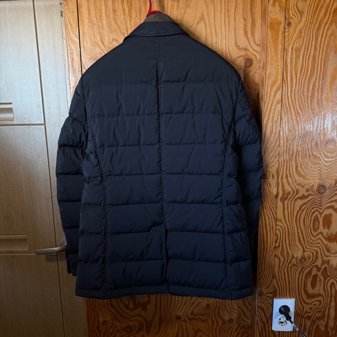 톰포드 패딩 판매 합니다. 상품이미지6